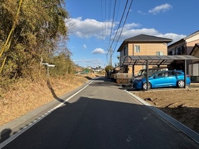 ●四日市市釆女町　建築条件なし土地
