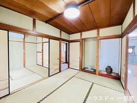 一宮市浅井町前野字郷前　中古一戸建て