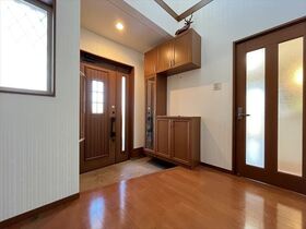 ●三重郡菰野町大字千草字西江野　中古一戸建て