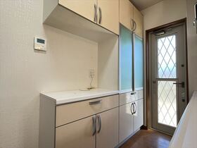 ●三重郡菰野町大字千草字西江野　中古一戸建て