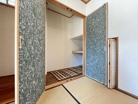 ●三重郡菰野町大字千草字西江野　中古一戸建て