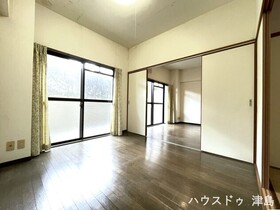 ●宝マンション津島