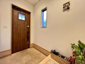 ●桑名市大字東野　中古一戸建て