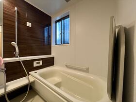 ●桑名市大字東野　中古一戸建て