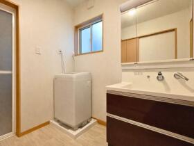 ●桑名市大字東野　中古一戸建て