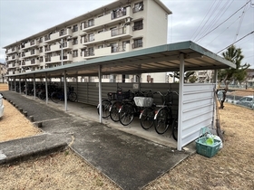 ●名和団地壱〇号棟