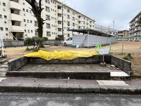 ●名和団地壱〇号棟