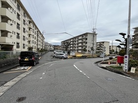 ●名和団地壱〇号棟