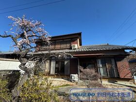 ●四日市市尾平町　中古一戸建て