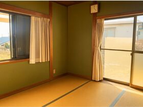 ●四日市市尾平町　中古一戸建て