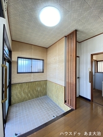 ●あま市西今宿六反地一　中古一戸建て