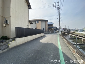 ●あま市西今宿六反地一　中古一戸建て