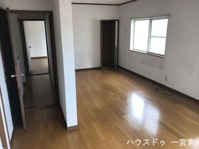 ●一宮市浅井町尾関字奥屋敷　中古一戸建て