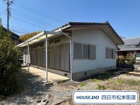 四日市市東日野町　中古一戸建て