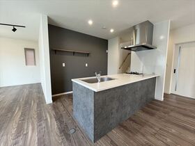 四日市市みゆきケ丘1丁目　中古一戸建て