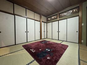 ●桑名市西正和台4丁目　中古一戸建て