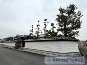 四日市市八千代台3丁目　中古一戸建て