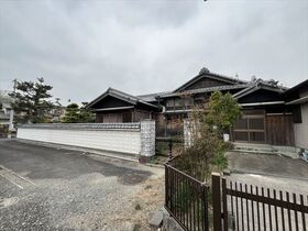 四日市市八千代台3丁目　中古一戸建て