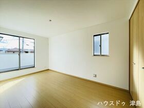 ハートフルタウン弥富市平島東　全3棟　A号棟　新築一戸建て