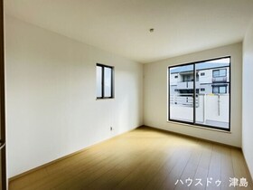 ハートフルタウン弥富市平島東　全3棟　A号棟　新築一戸建て