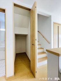 ハートフルタウン弥富市平島東　全3棟　A号棟　新築一戸建て