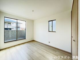 ハートフルタウン弥富市平島東　全3棟　B号棟　新築一戸建て