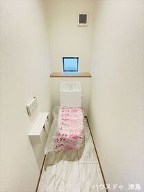 ハートフルタウン弥富市平島東　全3棟　B号棟　新築一戸建て