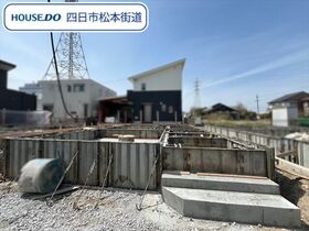 クレイドルガーデン四日市市堀木第1　全3棟　2号棟　新築一戸建て