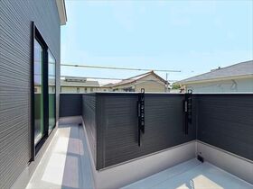 リナージュ四日市京町　第1期　全2棟　2号棟　新築一戸建て