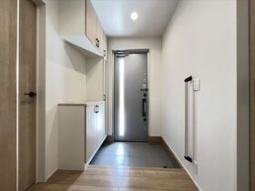 リナージュ四日市京町　第1期　全2棟　2号棟　新築一戸建て