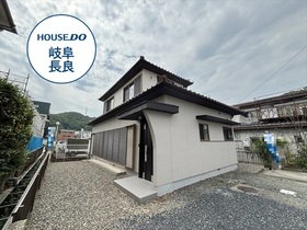 岐阜市鶴見町　中古一戸建て