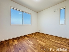 岐阜市祈年町　全1棟　未入居一戸建て