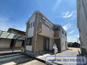 四日市市松寺3丁目　中古一戸建て