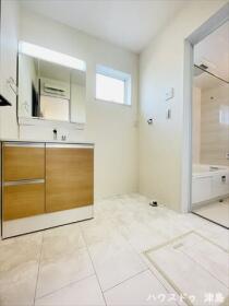 LiveleGardens愛西市諸桑町郷城　全3棟　1号棟　新築一戸建て