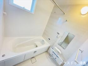 LiveleGardens愛西市諸桑町郷城　全3棟　1号棟　新築一戸建て