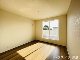 LiveleGardens愛西市諸桑町郷城　全3棟　1号棟　新築一戸建て