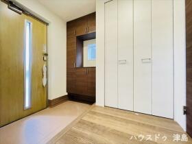 LiveleGardens愛西市諸桑町郷城　全3棟　1号棟　新築一戸建て