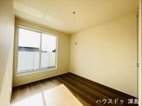 LiveleGardens愛西市諸桑町郷城　全3棟　1号棟　新築一戸建て