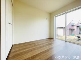 LiveleGardens愛西市諸桑町郷城　全3棟　1号棟　新築一戸建て