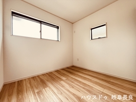 プレサンスアージュ岐阜六条江東　全5棟　2号地　新築一戸建て
