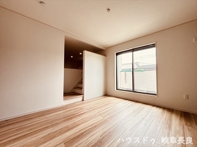 プレサンスアージュ岐阜六条江東　全3棟　3号地　新築一戸建て