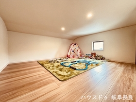 プレサンスアージュ岐阜六条江東　全3棟　3号地　新築一戸建て