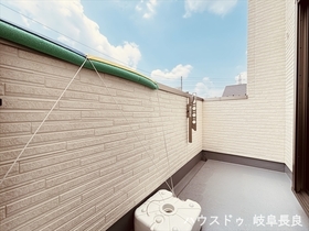 プレサンスアージュ岐阜六条江東　全3棟　3号地　新築一戸建て