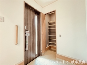 プレサンスアージュ岐阜六条江東　全3棟　3号地　新築一戸建て