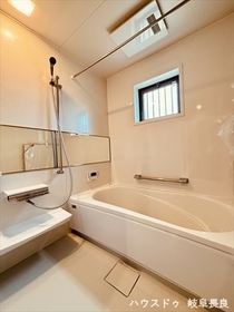 プレサンスアージュ岐阜六条江東　全3棟　3号地　新築一戸建て