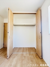 岐阜市長良　全2棟　2号棟　未入居一戸建て