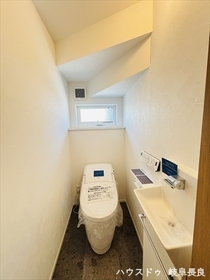 岐阜市長良　全2棟　2号棟　未入居一戸建て