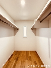 岐阜市茜部新所3丁目　全2区画　A棟　未入居一戸建て