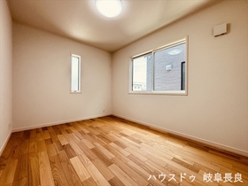 岐阜市茜部新所3丁目　全2区画　A棟　未入居一戸建て