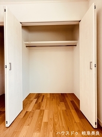 岐阜市茜部新所3丁目　全2区画　A棟　未入居一戸建て